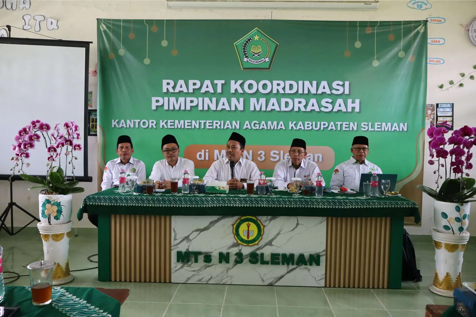 Dari Sinergi Menuju Prestasi: Rakorpim Madrasah Sleman Kukuhkan Spirit Kemenag Berdampak