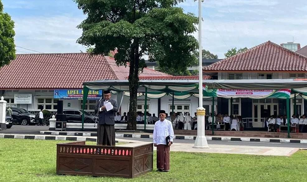 Bupati Sleman Pimpin Upacara Hari Santri 2025
