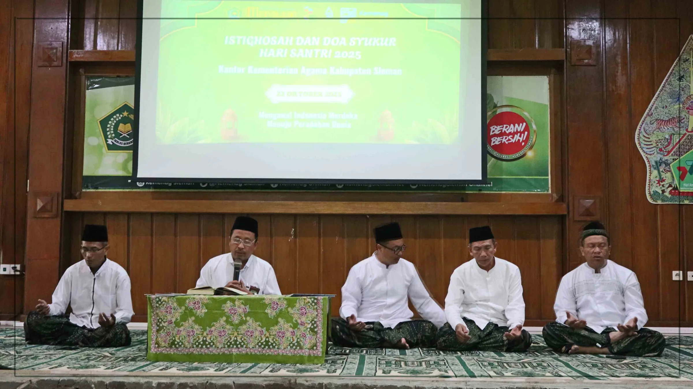 Sinergi dan Spirit Kebersamaan Warnai Peringatan Hari Santri 2025 di Kemenag Sleman