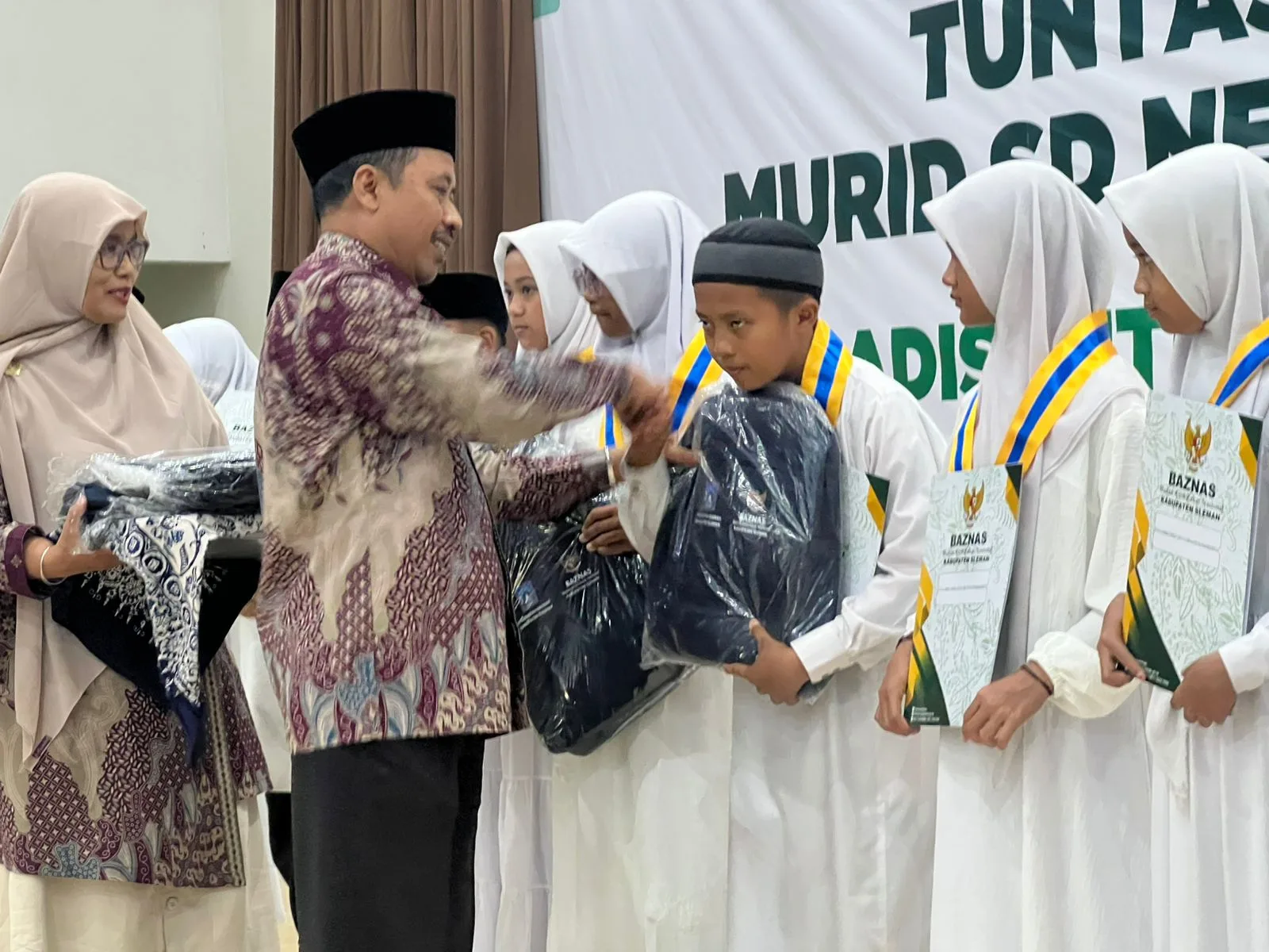 Wisuda TBQ Sleman Langkah Kemenag Menyemai Generasi Qurani