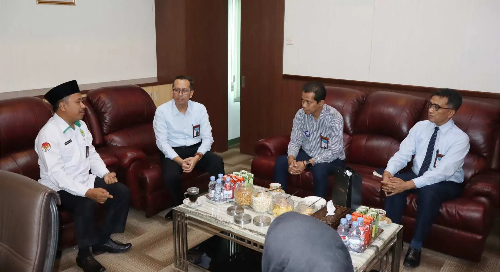 Silaturahmi Strategis, Kakankemenag Sleman Terima Kunjungan Pimpinan BPD Syariah DIY