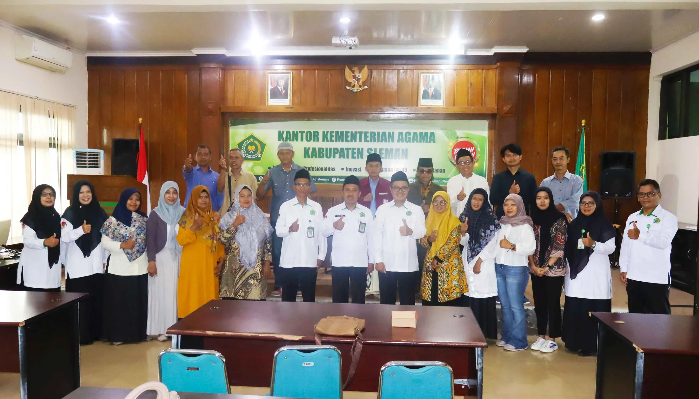 Mengakhiri Masa Tugas dengan Penuh Makna, Kakankemenag Lepas PPNPN Penjaga dan Pramubakti KUA Tahun 2025
