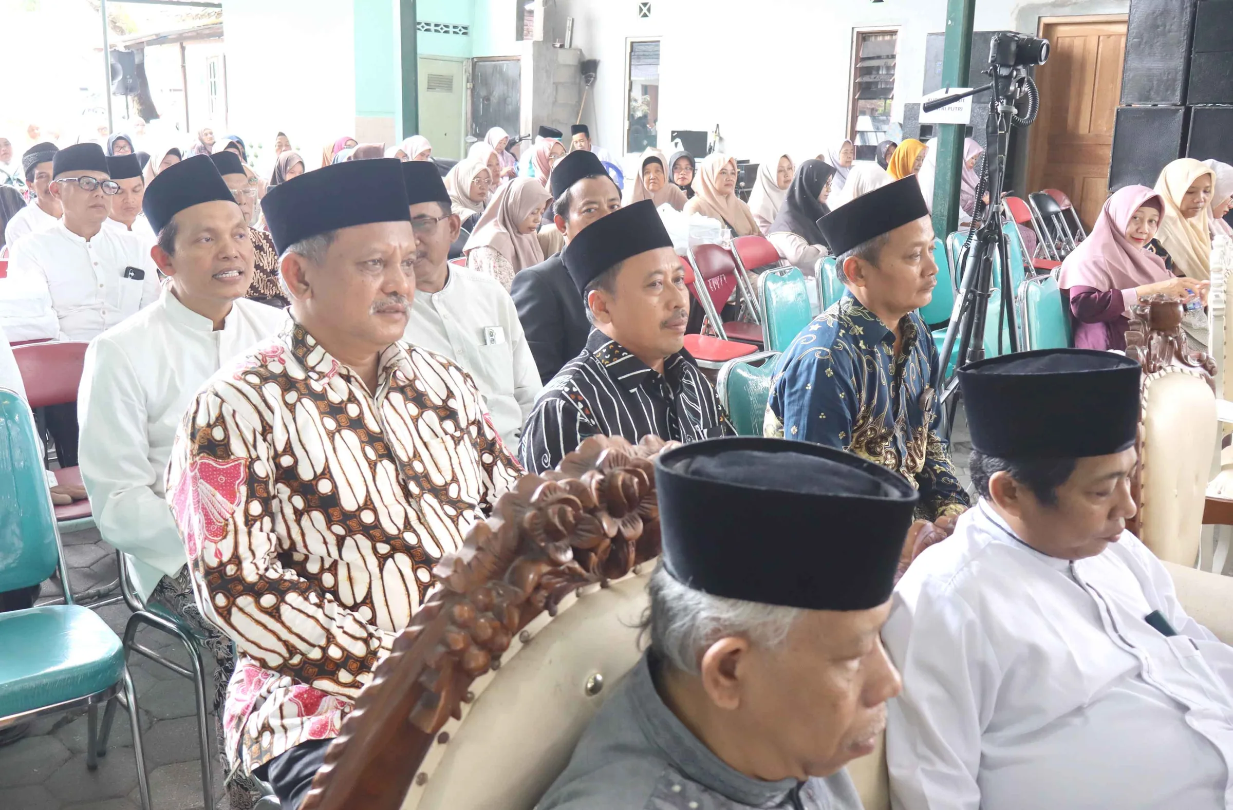 Hadir di Haflah Ar Robithoh, Kakankemenag Sleman Tegaskan Pesantren Bentuk SDM Unggul