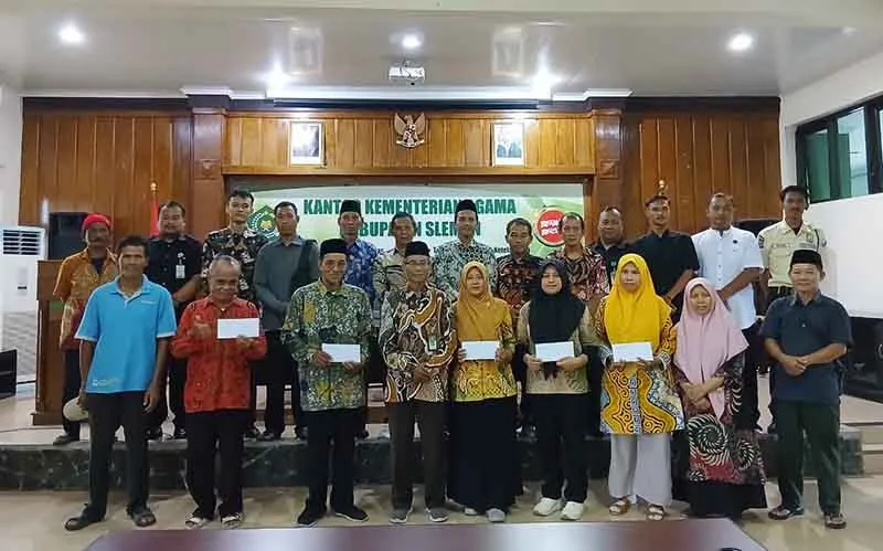 Tebar Bahagia Ramadan, UPZ Kemenag Sleman Salurkan Insentif dan Zakat untuk 50 Penerima