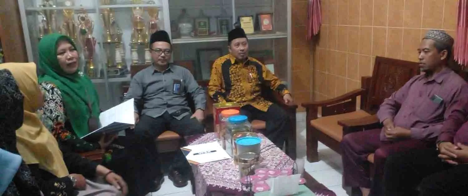 Sapa Spontan di MIN 2 Sleman, Kakankemenag Perkuat Integritas, Kinerja, dan Budaya Anti Gratifikasi